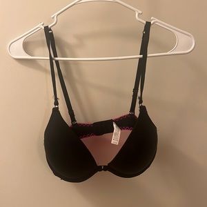 Black push up bra